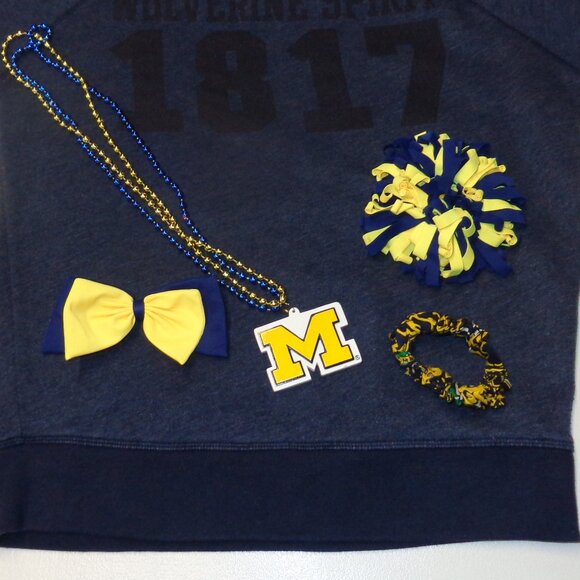 Victoria's Secret Pink Michigan Sweatshirt Size XS Navy Blue and Accessories - Picture 11 of 12